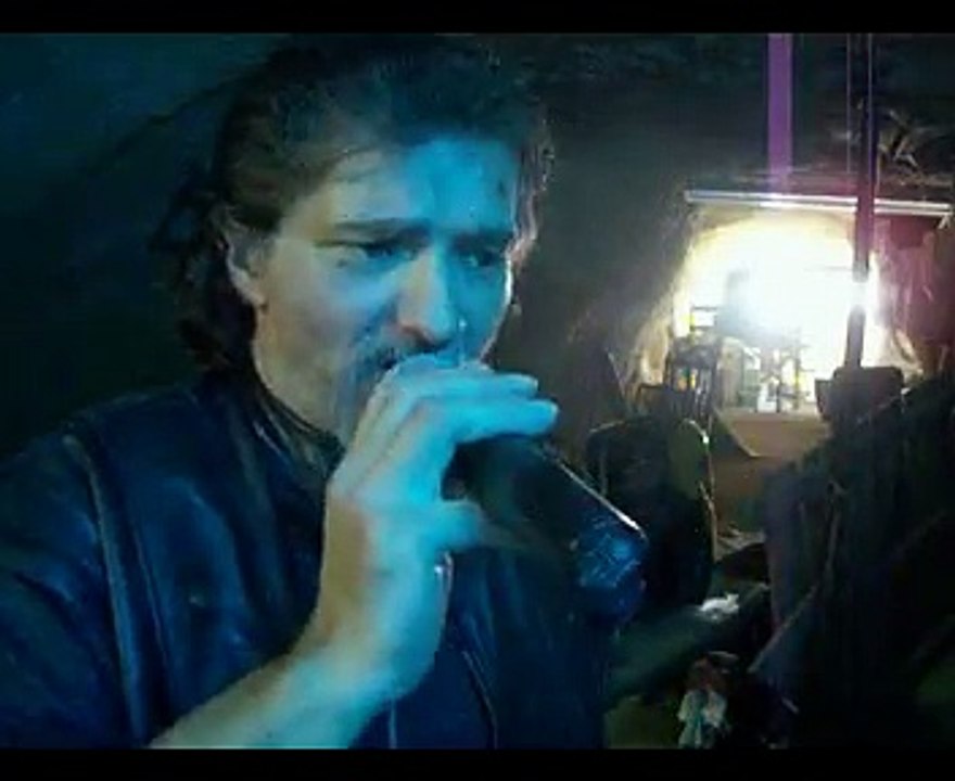 Thierry chante Pour moi tu es la seule Johnny Hallyday