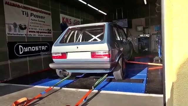 VW Golf Mk1 1056HP vs Yamaha R1 182HP street race Full Version CMIYC#1(1)