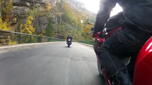 WE à moto dans le Vercors - Bande Annonce