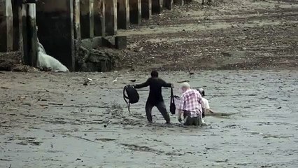 Des touristes pour le moins embourbés en Thaïlande.