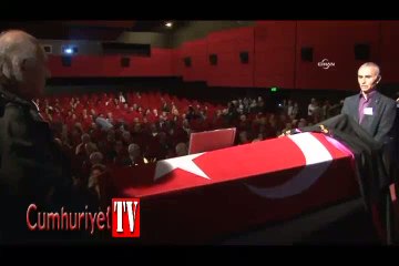 Fatma Girik, Memduh Ün'ü gözyaşlarıyla uğurladı