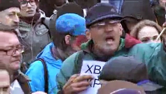 Protest in Moscow against Russian air strikes in Syria