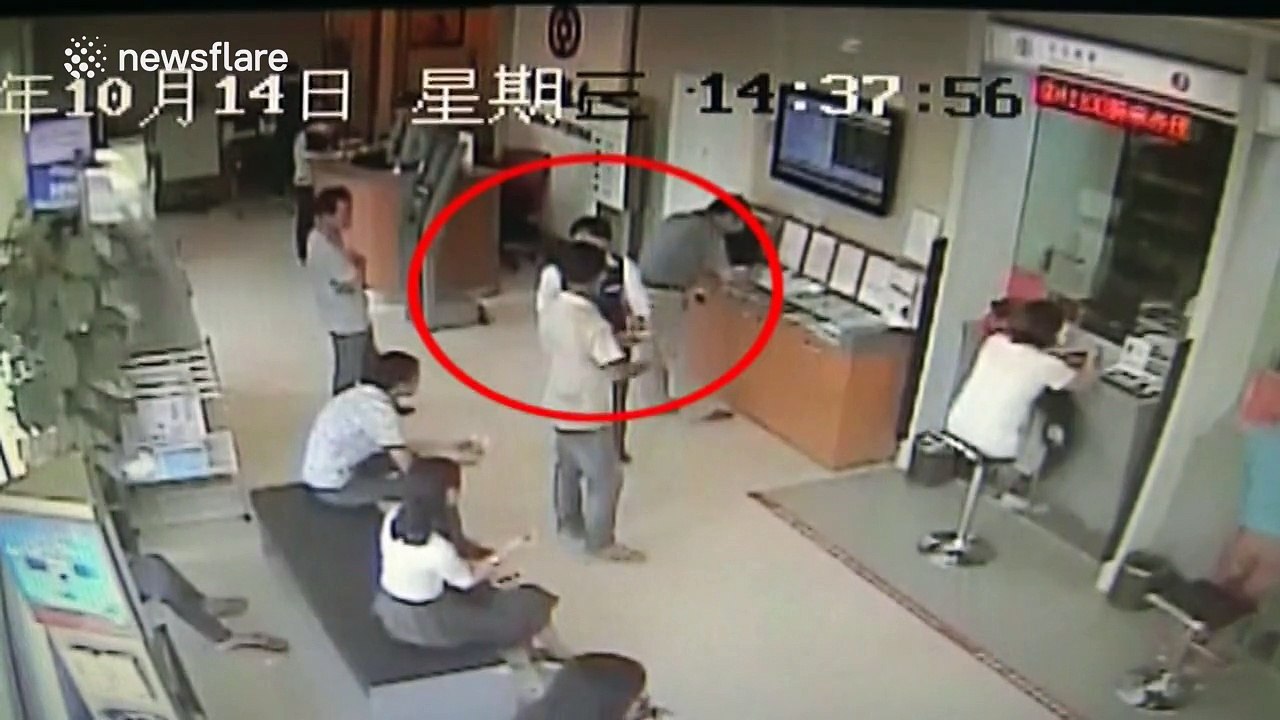 Man robs bank because he 'didn't understand bank services'