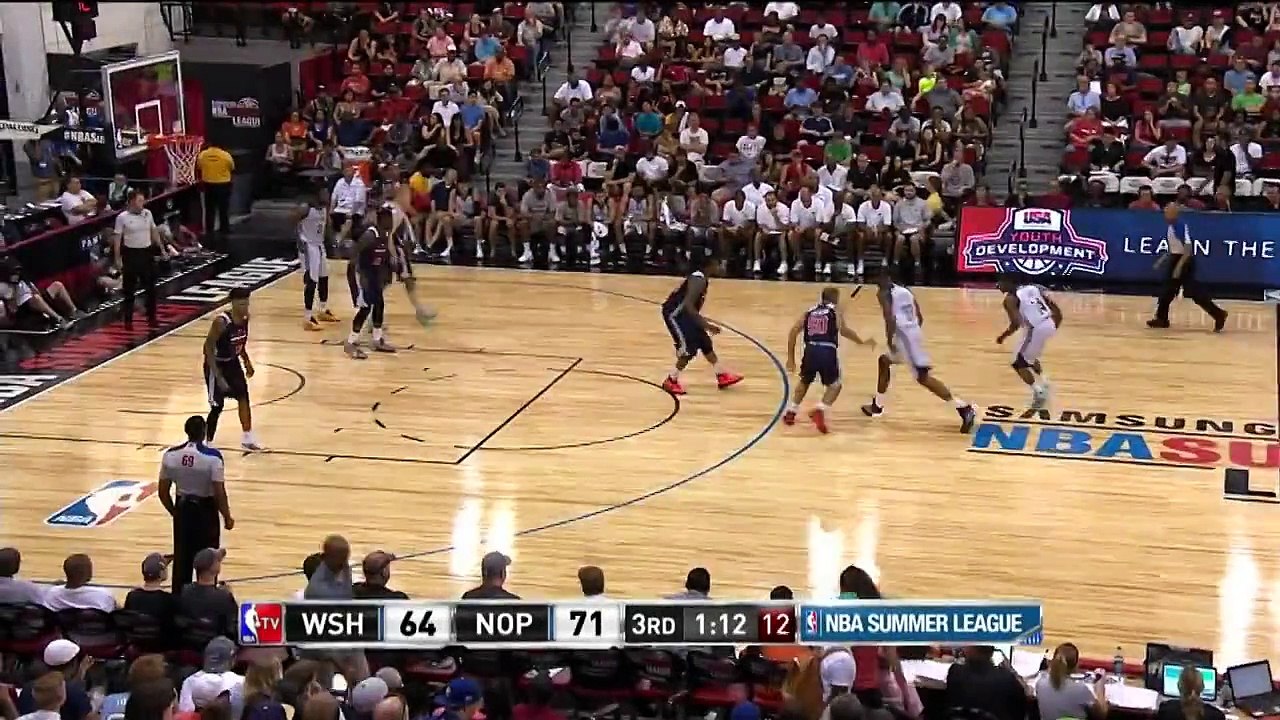 Bryce Dejean-Jones Makes a Great Play on Both Ends of the Court!