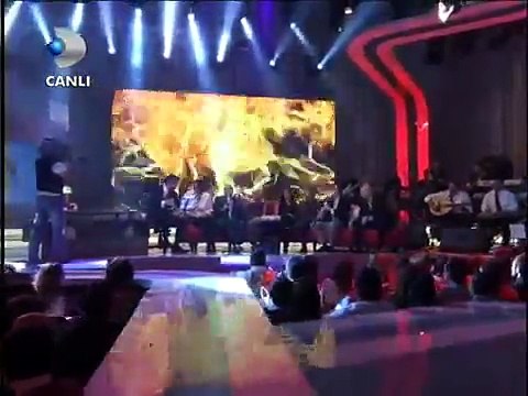 Ata Demirer - Uçun Kuşlar İzmir'e Doğru (Beyaz Show)