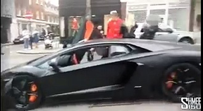 Il crashe une Lamborghini Aventador à Londres