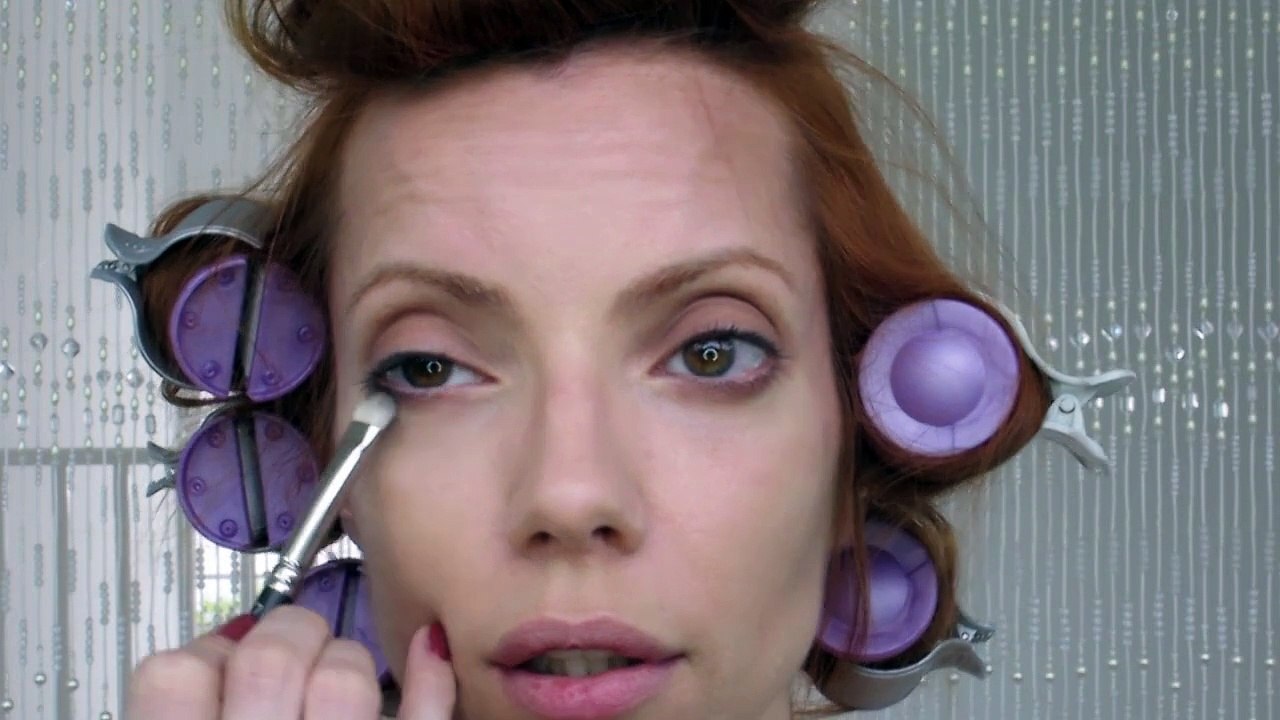 Julia Petit Passo a Passo JLo ama maquiagem e cabelo