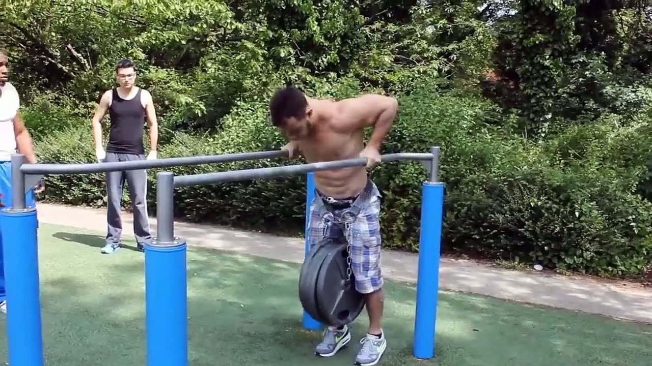 Power! Insane 100KG Dips! What a Beast!