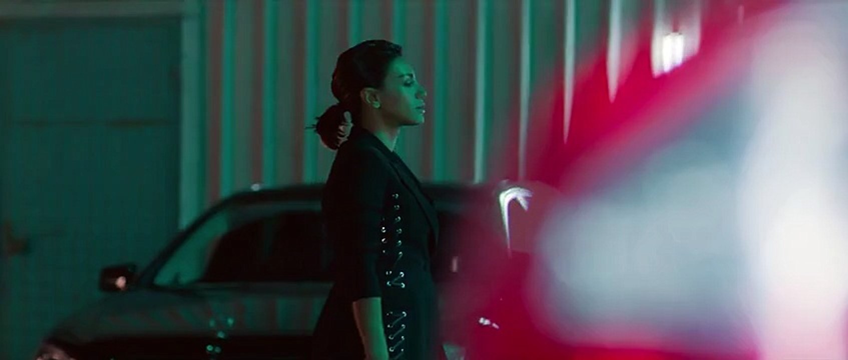 Röya ft Ozan Çolakoglu - Kesin Bilgi ( 2015 ) Video Klip