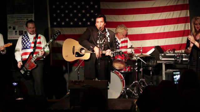 Todd Herendeen sings the Johnny Cash song 'Folsom Prison Blues' Elvis Presley Memorial VFW 2015