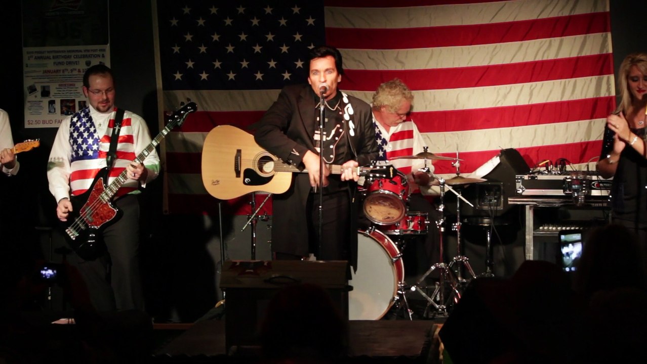 Todd Herendeen sings the Johnny Cash song 'Folsom Prison Blues' Elvis Presley Memorial VFW 2015