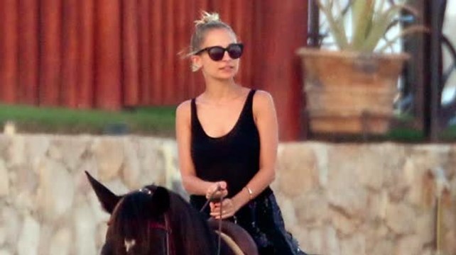 Nicole Richie Sexy Mexican Getaway