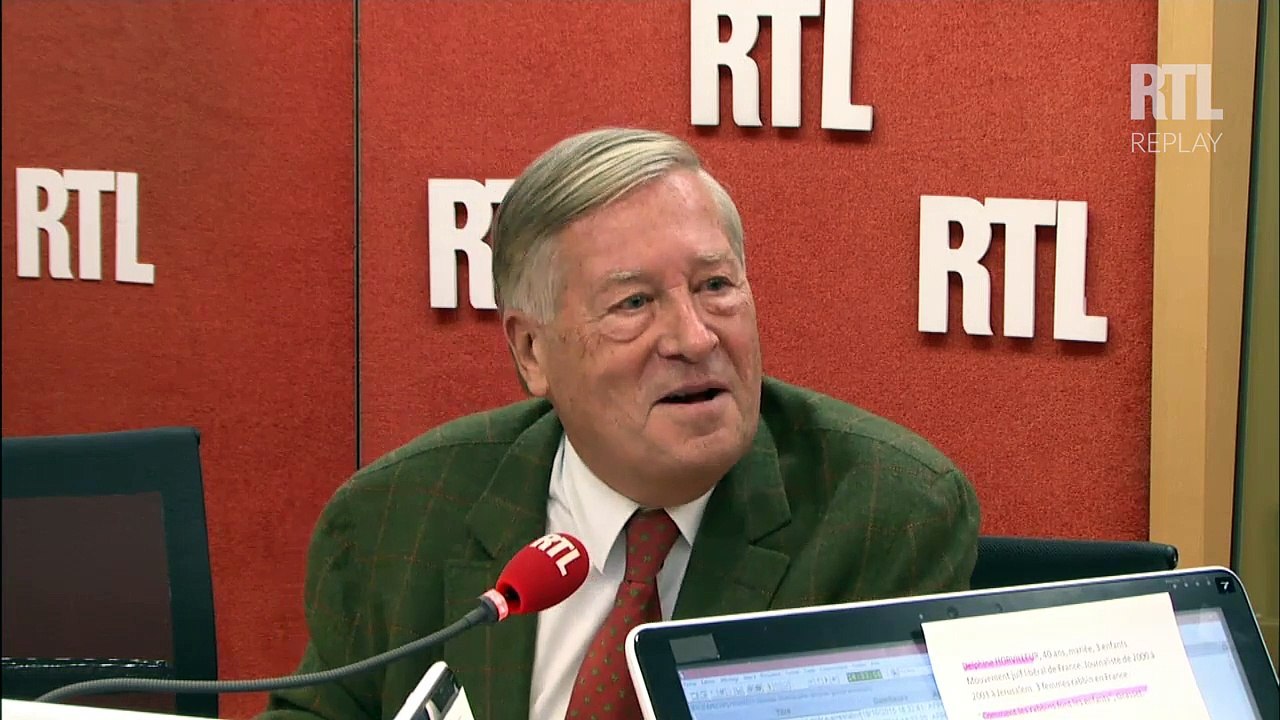 Alain Duhamel : "François Hollande était Président et candidat ce matin"