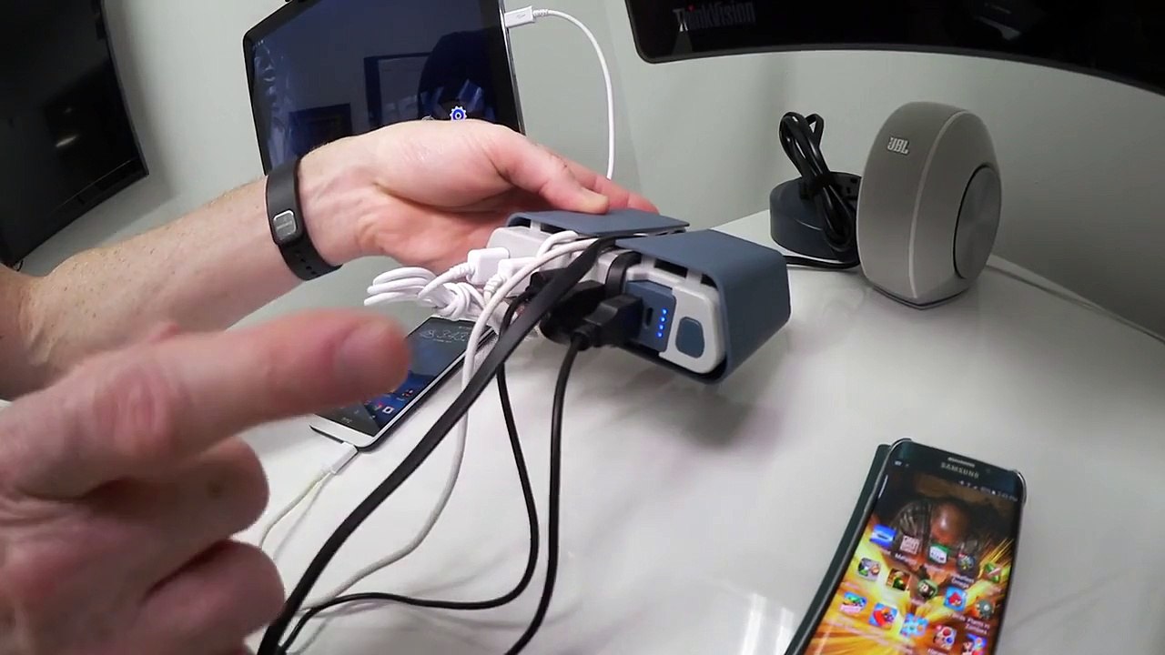 TYLT ENERGI Desktop Charging Station