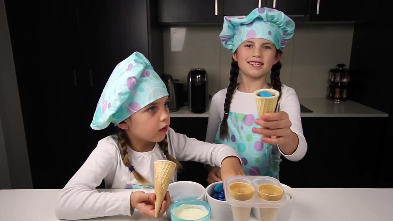 FROZEN PRINCESS PARTY HATS Disney movie surprise inside piñata Elsa or Anna treat how to
