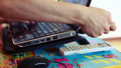 Неужели интернет важнее ребенка