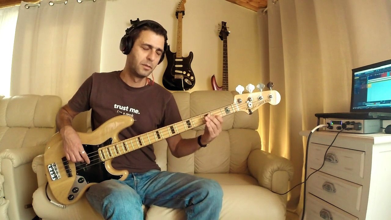 מלכת הפלקט - מליון פעם - קאבר בס