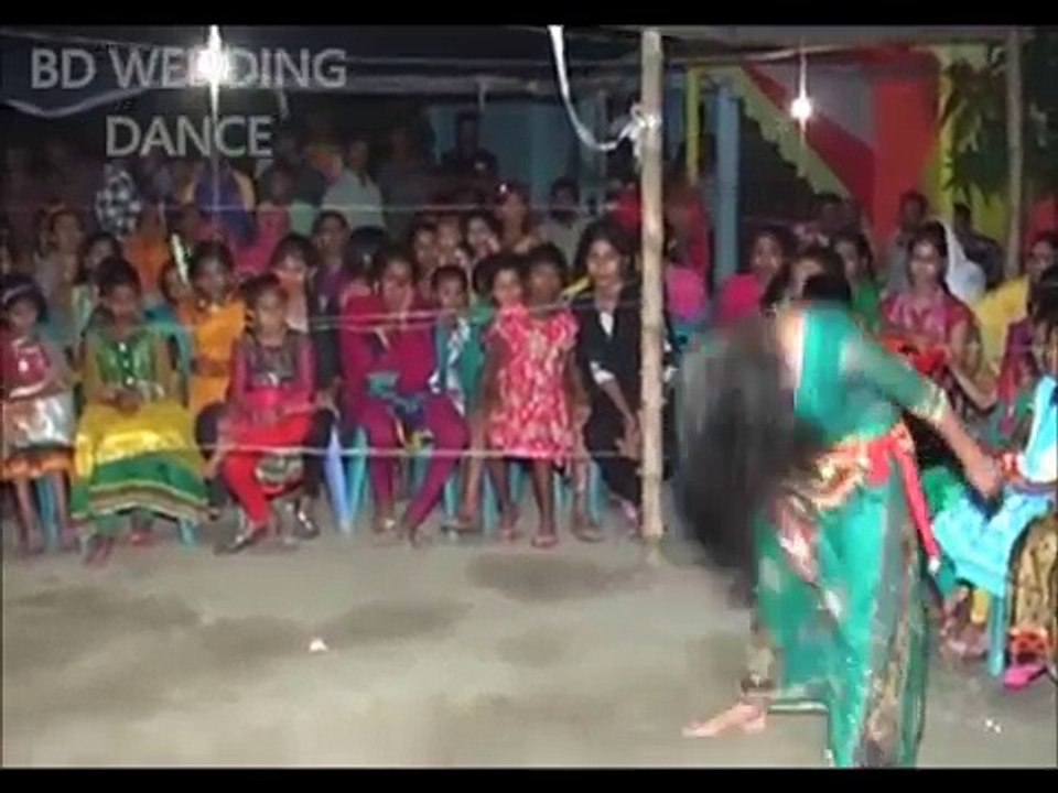 bangladeshi hot girl dancing at village wedding super jotil dance HD -2015