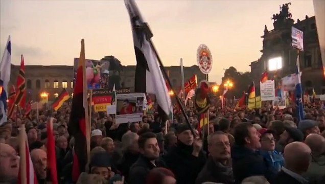Premier anniversaire de Pegida, manifestations à Dresde