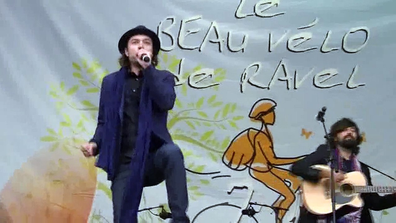 Stanislas & co au Beau vélo de ravel à Charleroi- extraits 05 septembre 2015