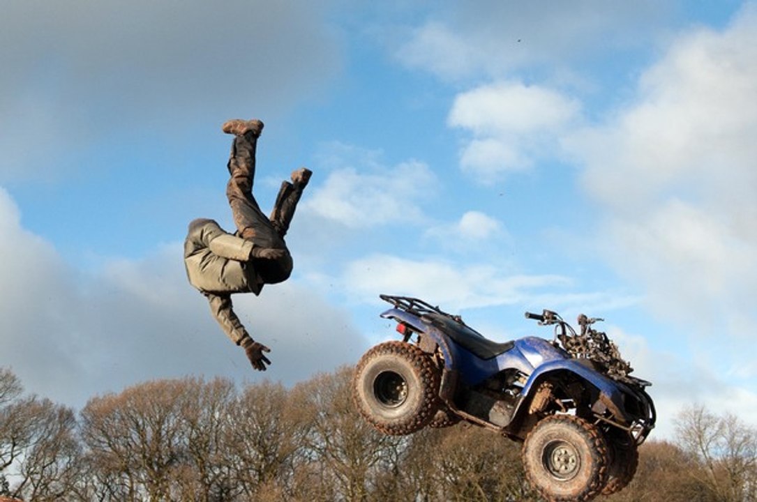 Compilation d'accident de Quad n°1 / ATV Accidents and Crash# 1 - Vidéo ...