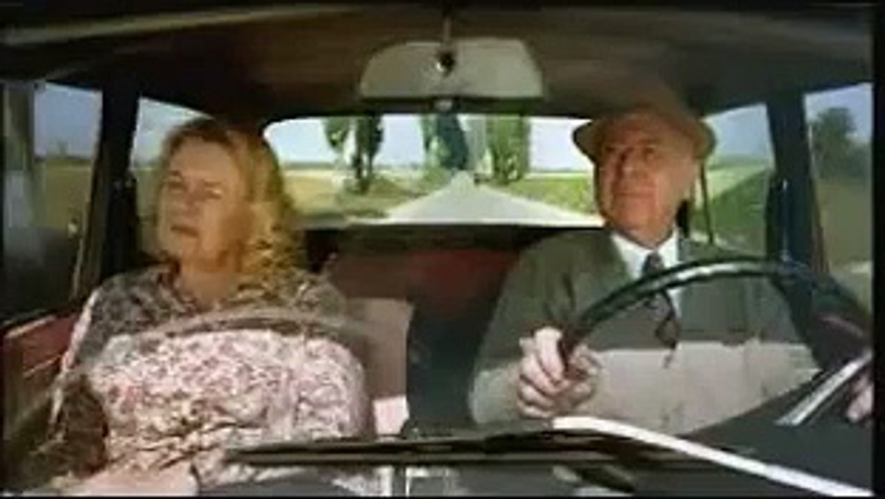 Crazy Old Women Driver Pranks Another Driver and Makes Other Car Crash FUNNY!