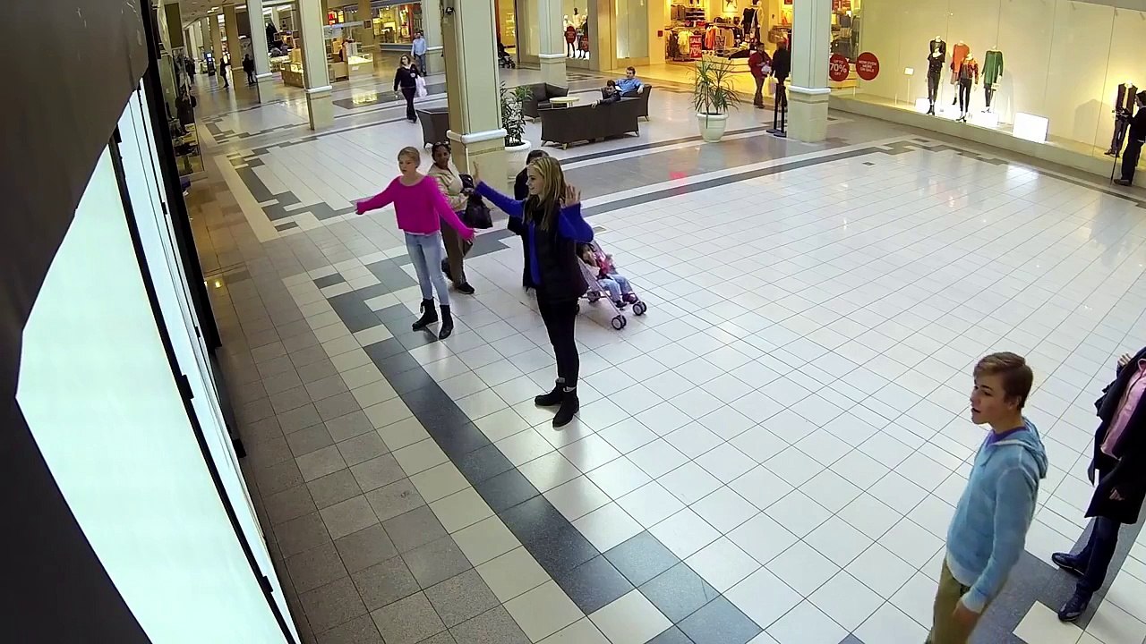 Смотришь и улыбаешься! Больше бы таких моментов