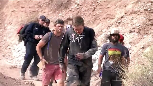 En VTT il finit sa course après une chute spectaculaire