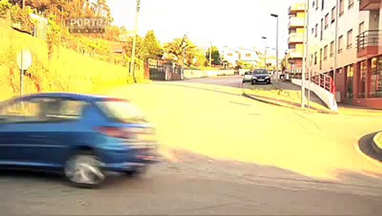 Viatura da GNR sofre acidente quando transporta...