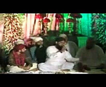 Owais Raza Qadri New Naat Lam Yati Nazeero Kafi