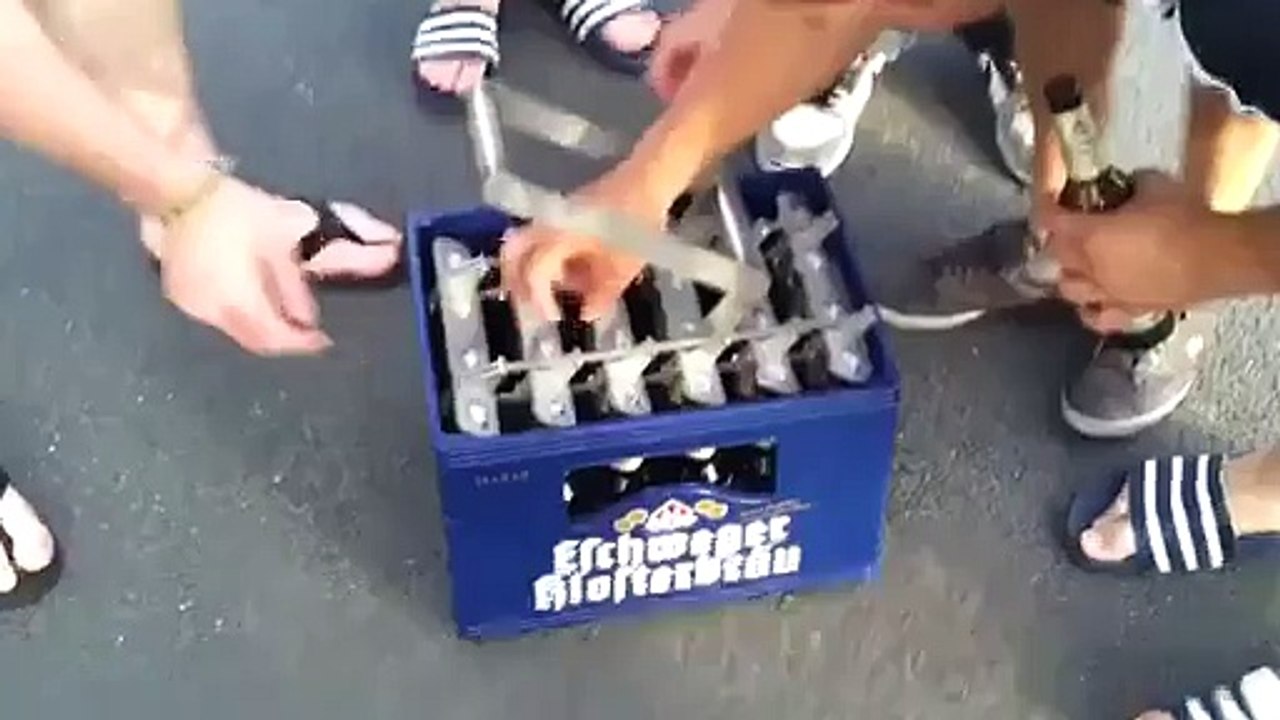 Bir kalecinin yapabileceği en iyi hareket - Funny videos - Komik videolar