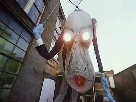 Pink Floyd - Another Brick In The Wall, by djfunk80.com London