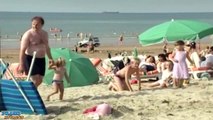 Pranks on the Beach with Sexy Bikini Girls
