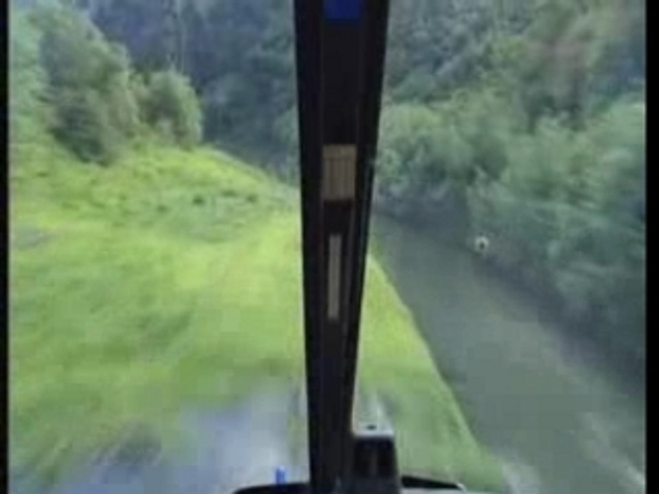Helico Ecureuil En Radada (low flying) start 1m 30s