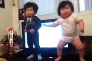 Adorably chubby babies dance to K pop! [Eng Sub]
