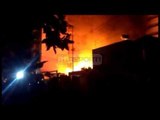 A1 Report - Durrës, zjarr në tregun industrial  shkrumbohen të gjithë artikujt