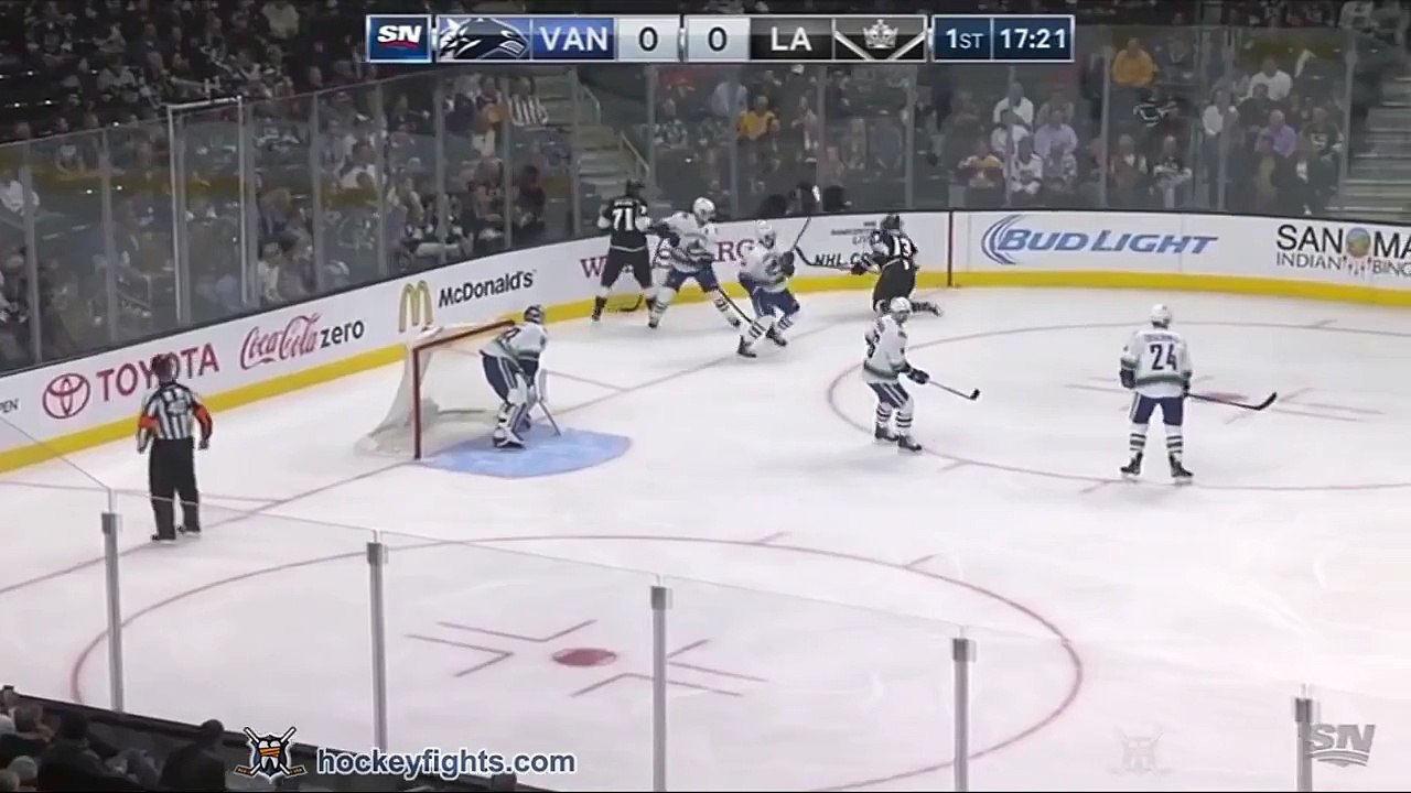 Brandon Prust vs Andy Andreoff Oct 13, 2015