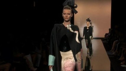 Armani Privé: Fall 2011 Couture