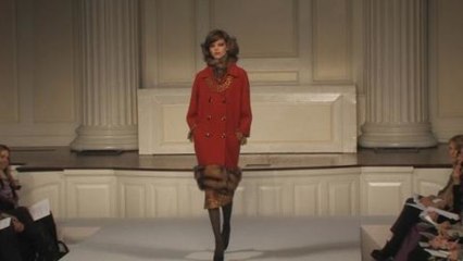 Oscar de la Renta: Fall 2010 Ready-to-Wear