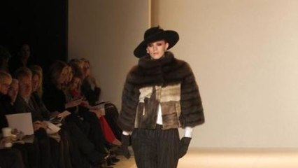 Carolina Herrera: Fall 2010 Ready-to-Wear