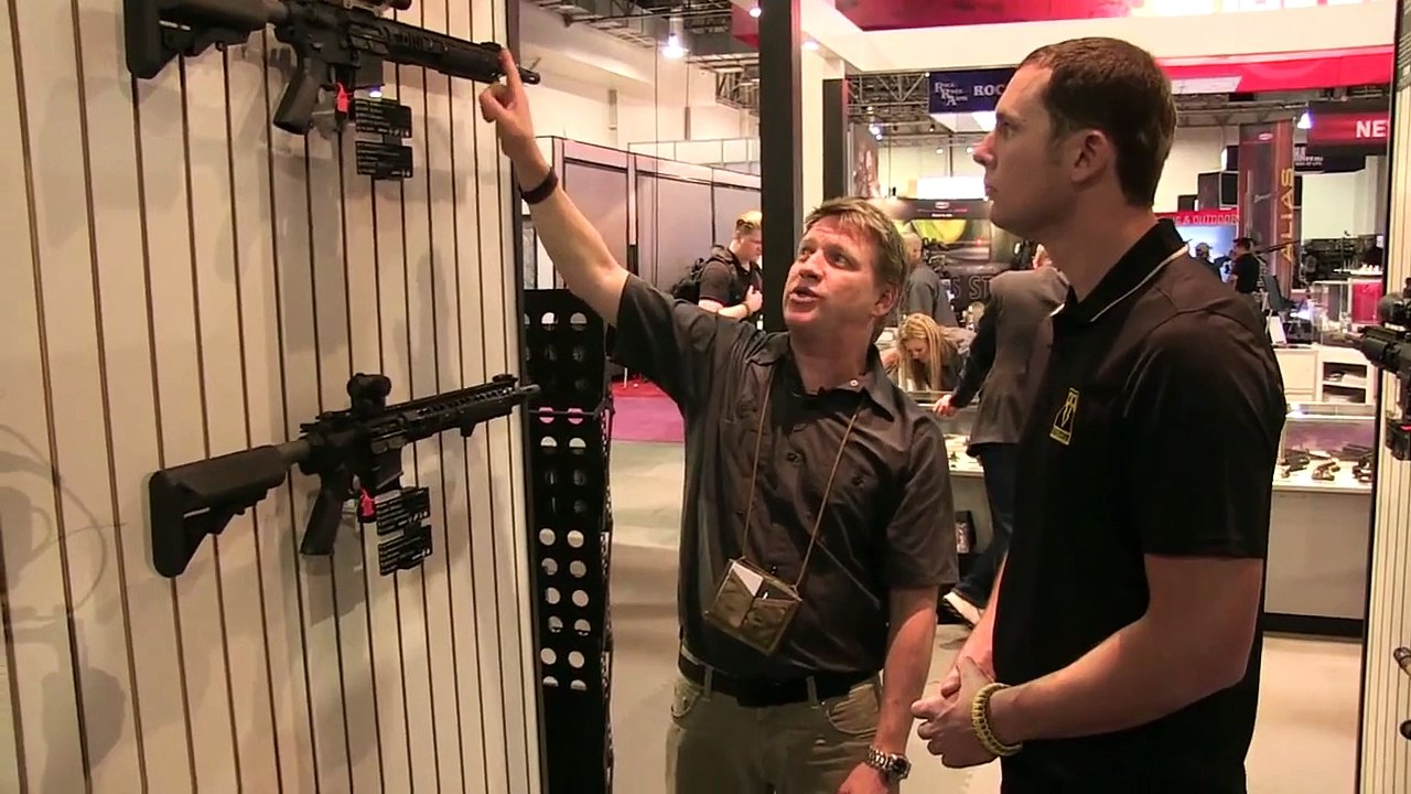 SR 30 Knights Armament 300 blackout Shot Show 2013