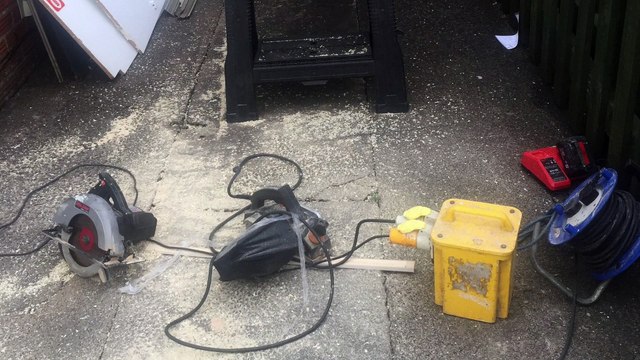 INTERNAL DOOR INSTALLER IN CAERPHILLY - INTERNAL DOOR FITTER IN CAERPHILLY