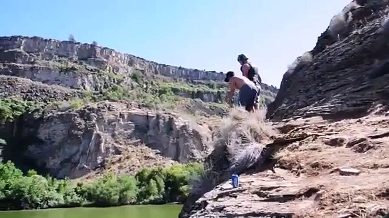 jumping blob