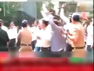 sani mirza crying on hindu muslim fasadat..