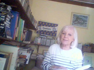 Marie-Hélène MOROT-SIR  lit un extrait de "Au coeur de la Nouvelle France" tome I