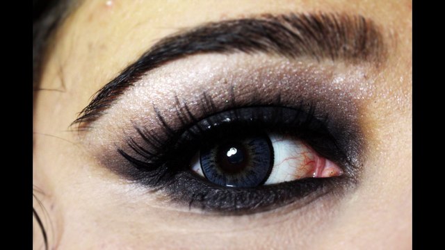 Classic Black Smokey Eye tutorial