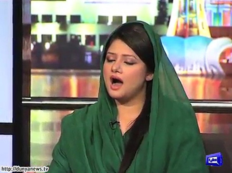 Hina Nasrullah's sings sufi kalam in Mazaqraat.