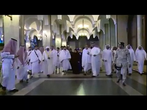 میری آپ سب دوستوں سے گزارشں ہے کہ میرے لیےدعا کریں کہ االلہ اپنے رسول حضرت محمد صلی اللہ علیہ و آلہ و سلم کے صدقے اپنے