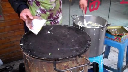 China Street Food Jian Bing (Danbing)