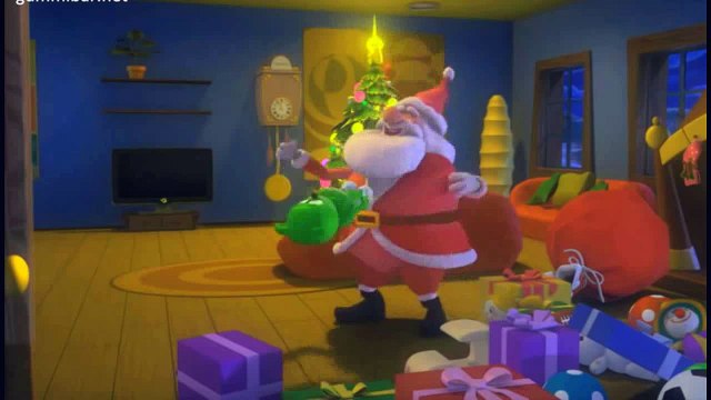 Santa Versus The Gummibär Plush Toy - Yummy Gummy Search For Santa - Gummy Bear Christmas